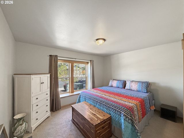 2021 Sw 41ST St, Redmond, OR 97756