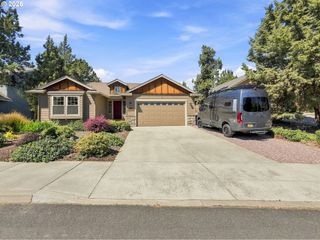 2021 Sw 41ST St, Redmond, OR 97756