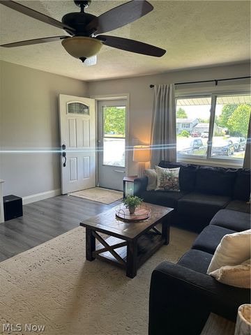 7825 Lester Drive, Leroy, OH 44077