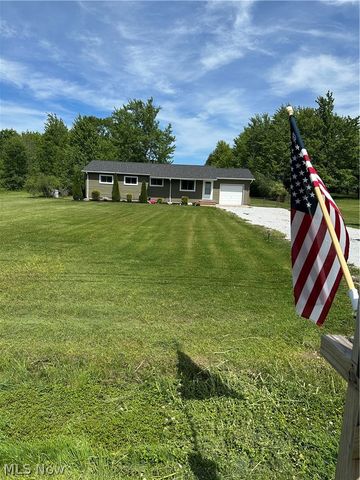 7825 Lester Drive, Leroy, OH 44077