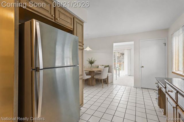 6153 Westbrooke Drive, West Bloomfield, MI 48322
