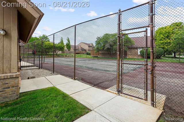 6153 Westbrooke Drive, West Bloomfield, MI 48322