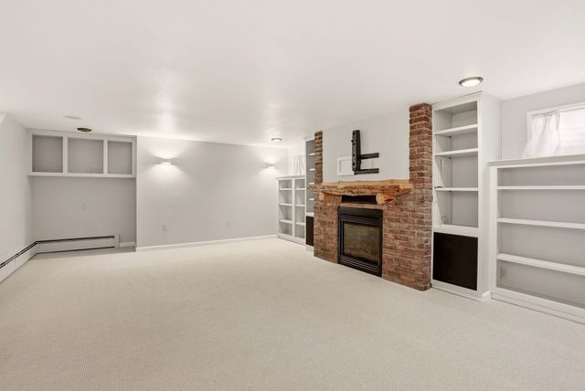 10324 N College Cir, Spokane, WA 99218