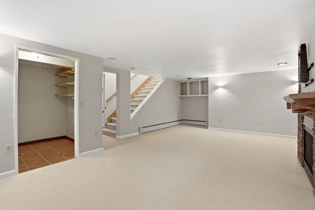 10324 N College Cir, Spokane, WA 99218