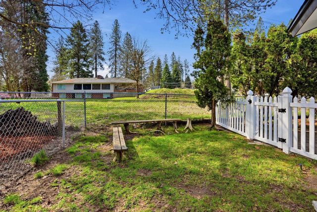 10324 N College Cir, Spokane, WA 99218