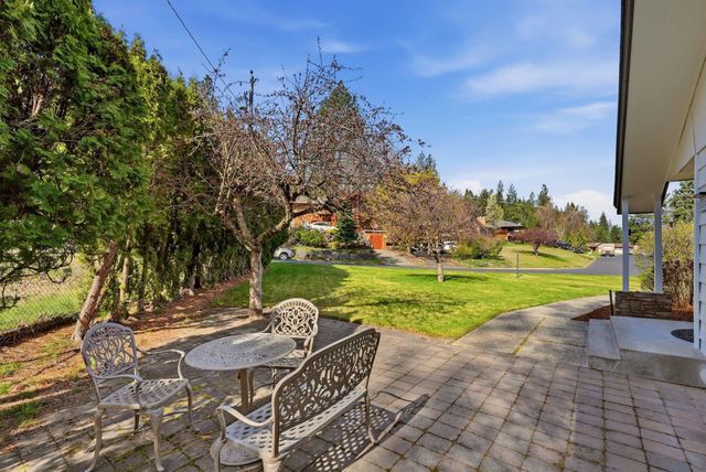 10324 N College Cir, Spokane, WA 99218