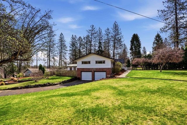 10324 N College Cir, Spokane, WA 99218