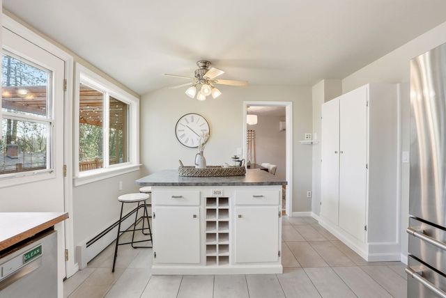 10324 N College Cir, Spokane, WA 99218