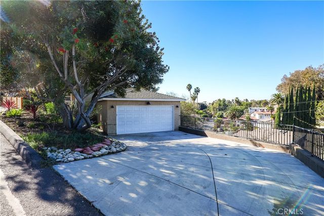 139 Ramona Dr, Fullerton, CA 92833