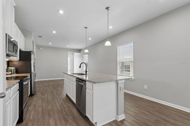 10495 GLIDING EAGLE WAY, Land O Lakes, FL 34638