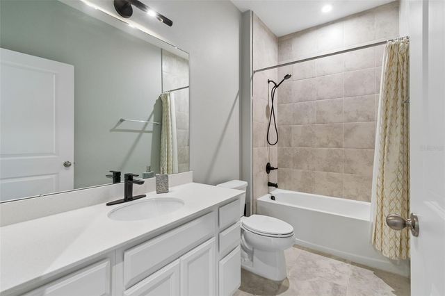 10495 GLIDING EAGLE WAY, Land O Lakes, FL 34638