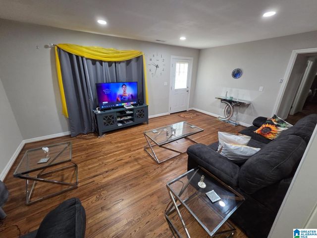 136 CRYSTAL AVENUE, Hueytown, AL 35023