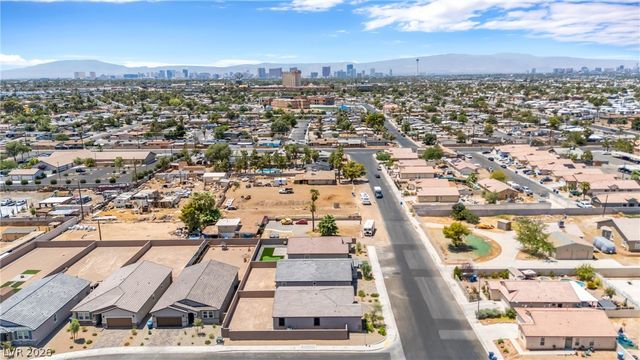 4709 Woodland Avenue, Las Vegas, NV 89121