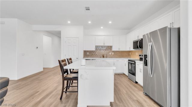 4709 Woodland Avenue, Las Vegas, NV 89121