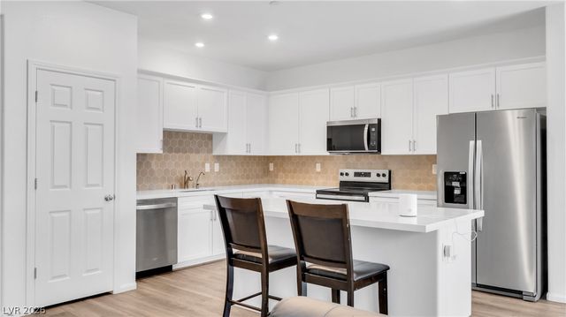4709 Woodland Avenue, Las Vegas, NV 89121
