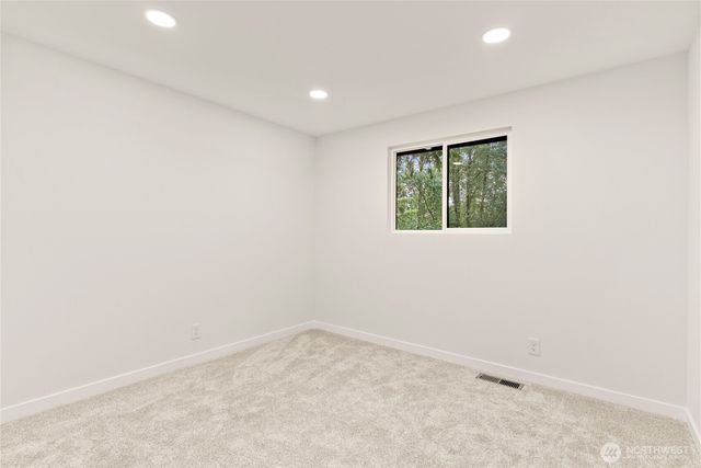 18630 SE 216th Street, Renton, WA 98058