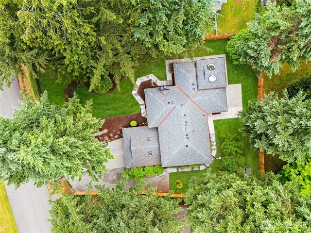 18630 SE 216th Street, Renton, WA 98058