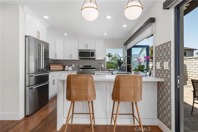 6562 Dohrn Circle, Huntington Beach, CA 92647