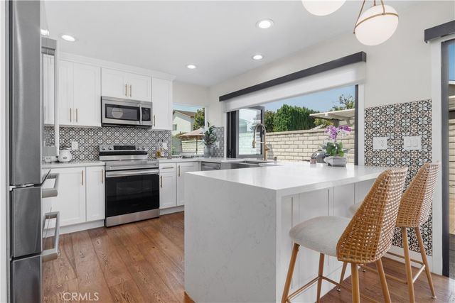 6562 Dohrn Circle, Huntington Beach, CA 92647