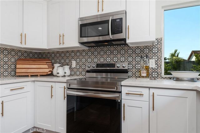 6562 Dohrn Circle, Huntington Beach, CA 92647