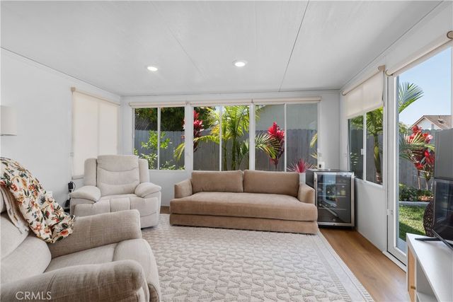 6562 Dohrn Circle, Huntington Beach, CA 92647