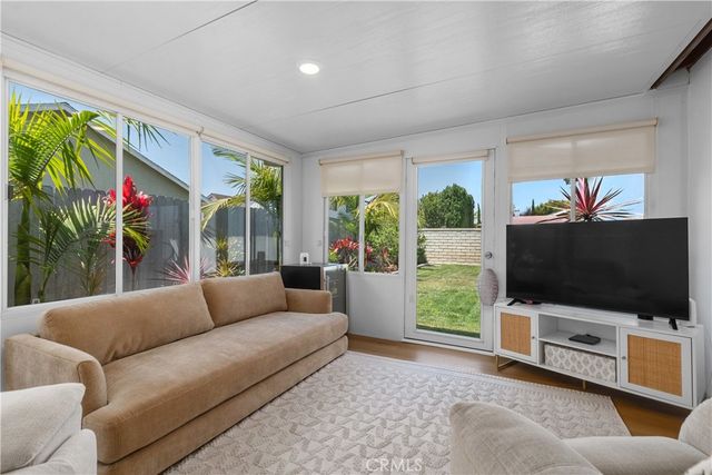 6562 Dohrn Circle, Huntington Beach, CA 92647
