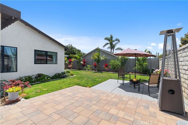 6562 Dohrn Circle, Huntington Beach, CA 92647