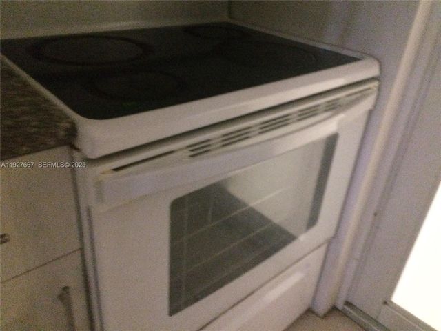 255 Sunrise Dr 103, Key Biscayne, FL 33149