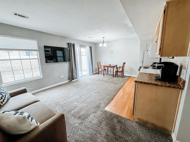 470 Abby Lane 3, Branson, MO 65616