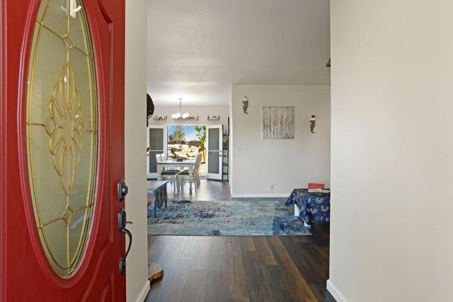 1122 Zumstein Ct, Ripon, CA 95366