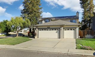 1122 Zumstein Ct, Ripon, CA 95366