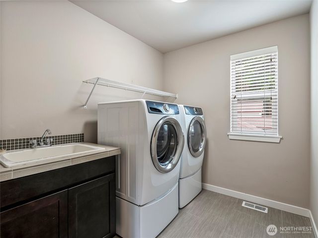 22407 96th Avenue W, Edmonds, WA 98020