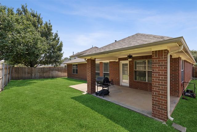 4416 Mallow Oak Drive, Fort Worth, TX 76123