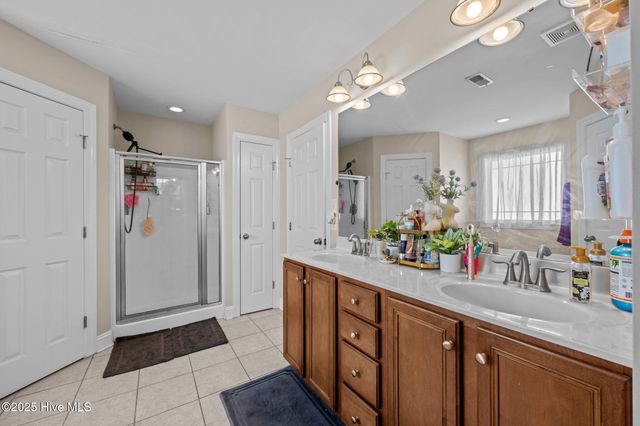 101 Falcon Landing Court, New Bern, NC 28560