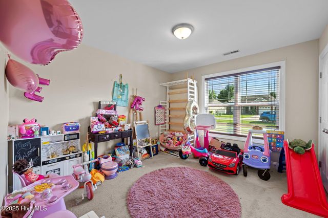 101 Falcon Landing Court, New Bern, NC 28560