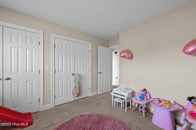 101 Falcon Landing Court, New Bern, NC 28560