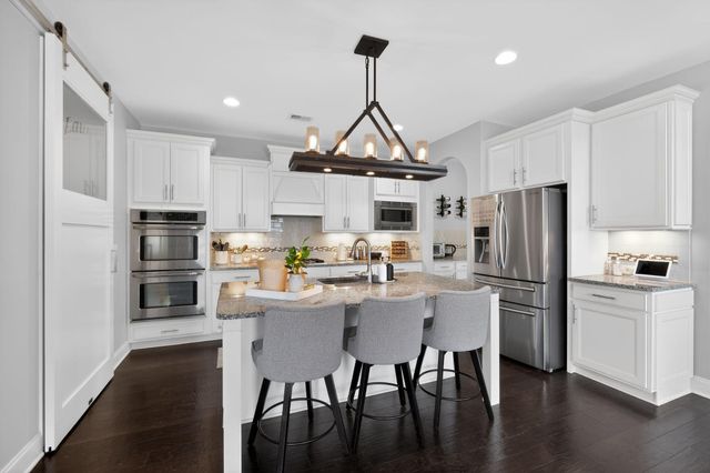 2384 Stockwood TRL, Thompsons Station, TN 37179