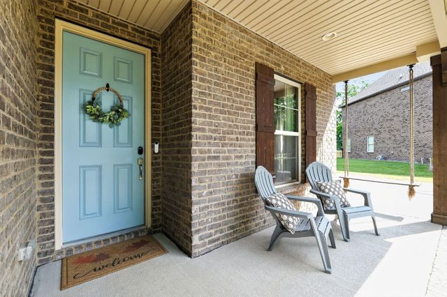 2384 Stockwood TRL, Thompsons Station, TN 37179
