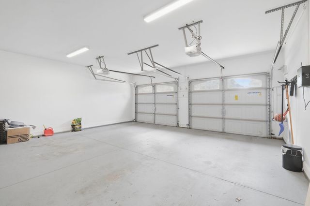 2384 Stockwood TRL, Thompsons Station, TN 37179