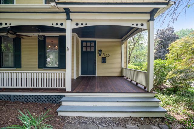 549 W Dunlap Street, Northville, MI 48167