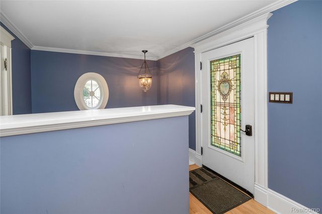 549 W Dunlap Street, Northville, MI 48167