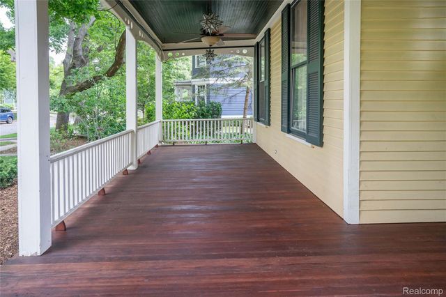 549 W Dunlap Street, Northville, MI 48167