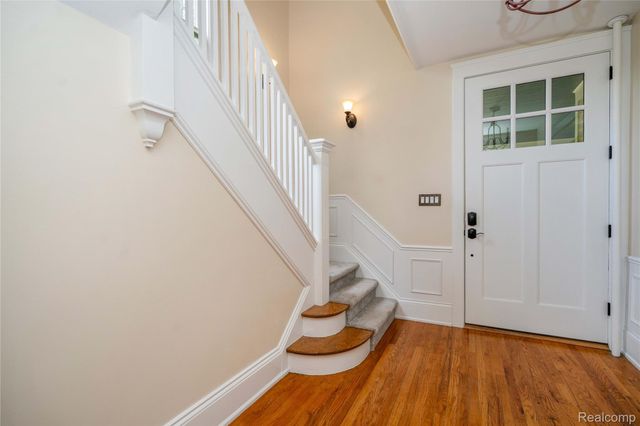 549 W Dunlap Street, Northville, MI 48167