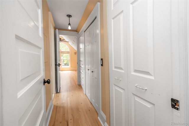549 W Dunlap Street, Northville, MI 48167