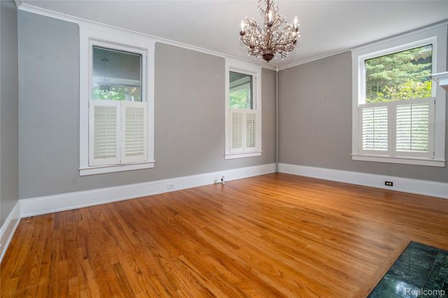 549 W Dunlap Street, Northville, MI 48167