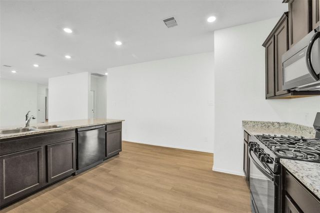 18511 Summit Ranch Drive, Hockley, TX 77447