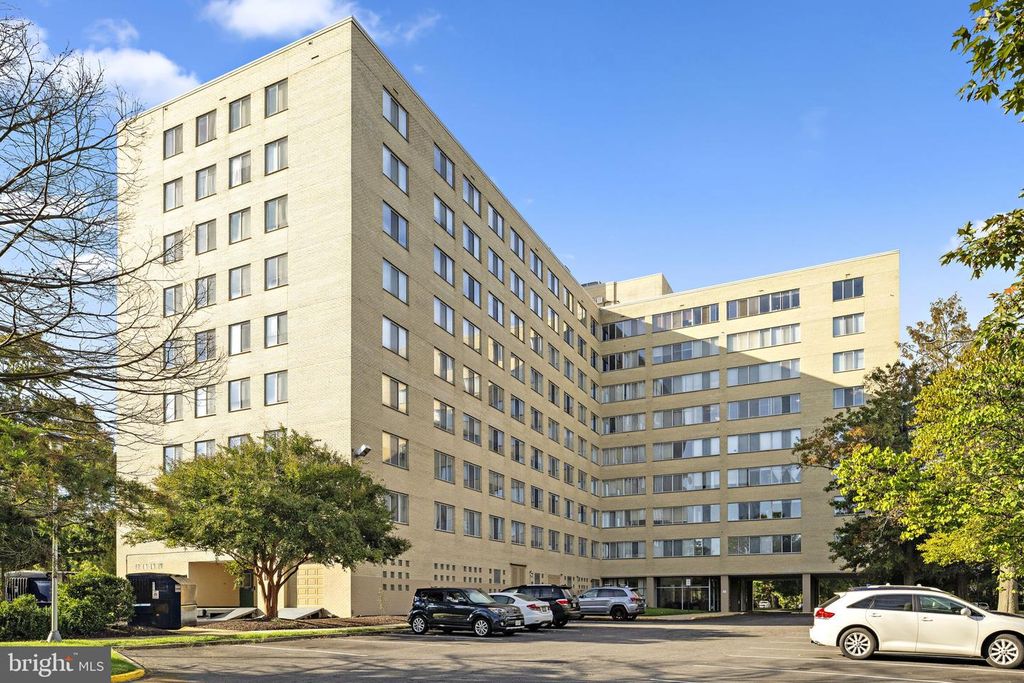 6641 WAKEFIELD DR #506, Alexandria, VA 22307