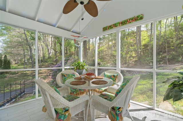 119 Friendly Lane, Asheville, NC 28806