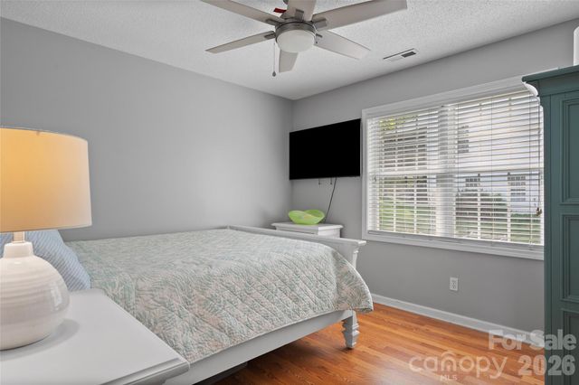 119 Friendly Lane, Asheville, NC 28806