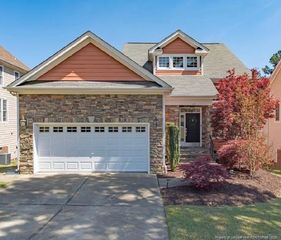 138 Lamplighter Way, Spring Lake, NC 28390